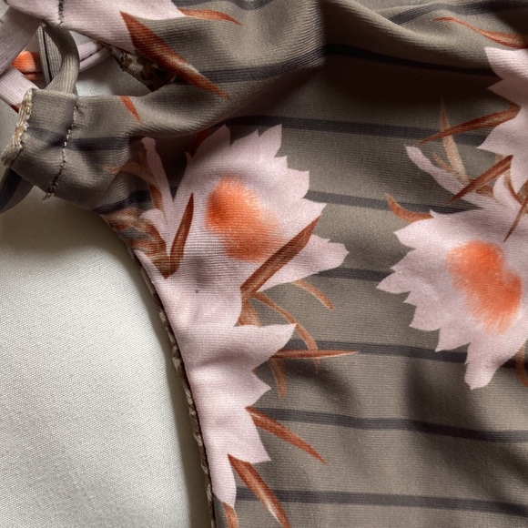 Acacia bottoms - Picture 4 of 5